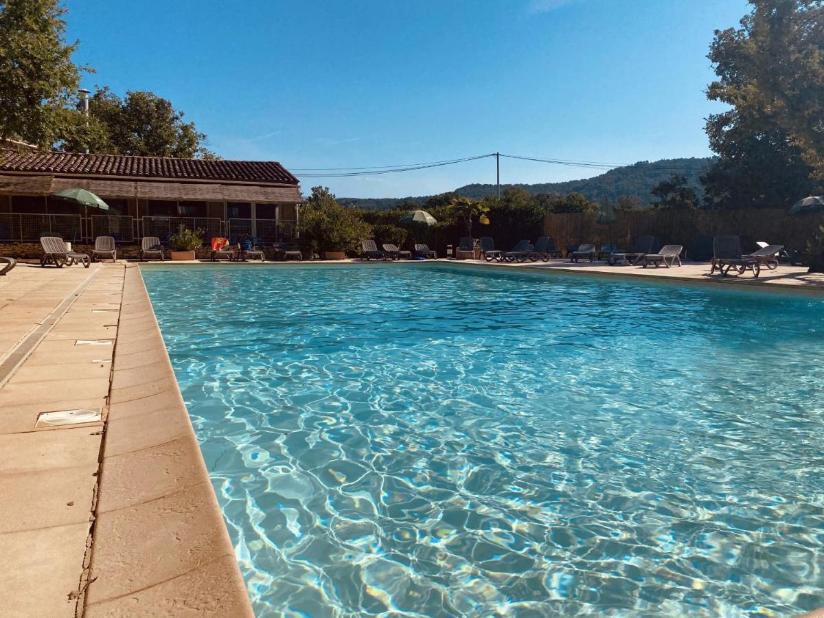 Domaine Les Chenes Blancs Hotel Saint-Saturnin-d'Apt Exterior foto