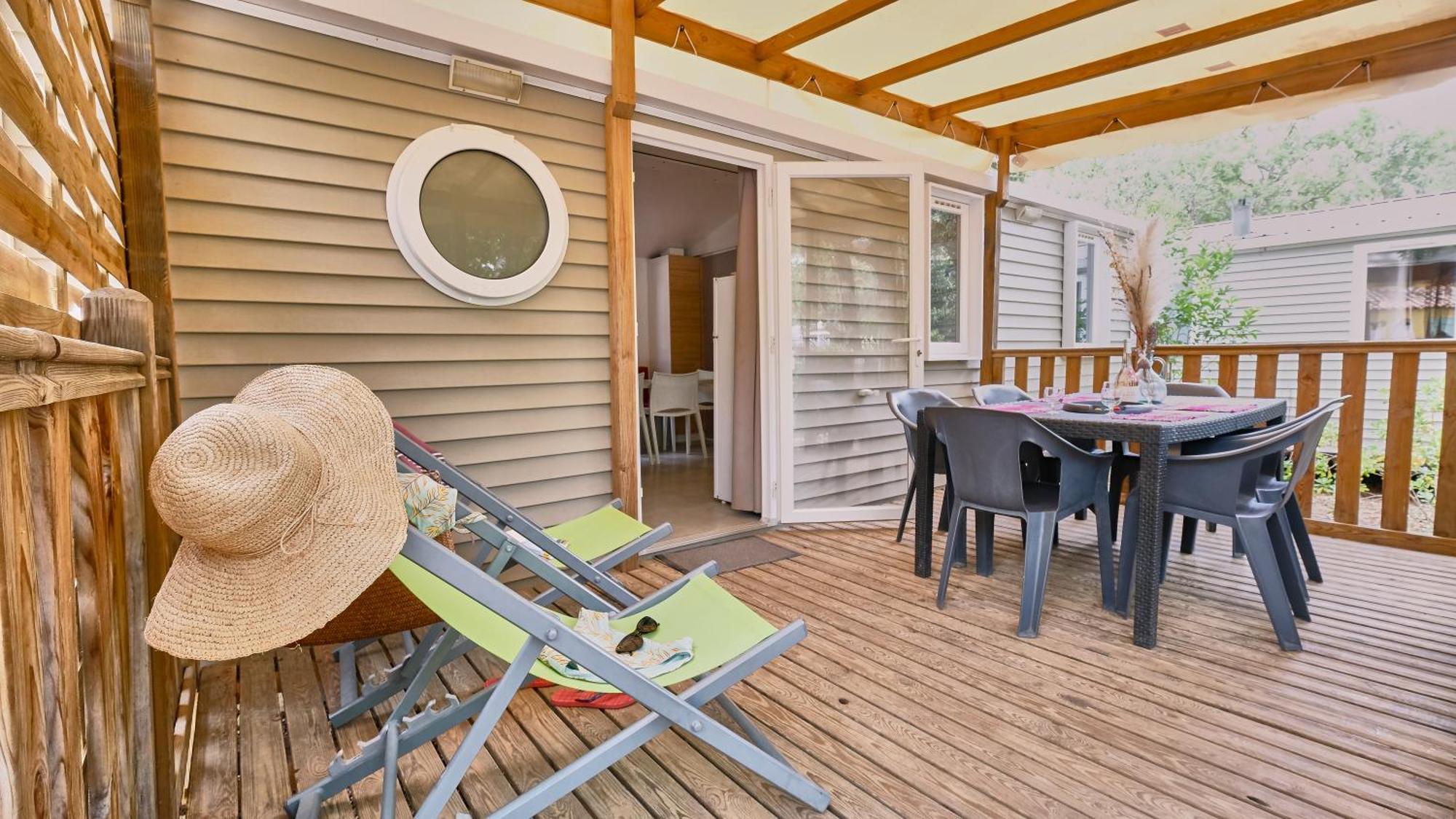 Domaine Les Chenes Blancs Hotel Saint-Saturnin-d'Apt Exterior foto