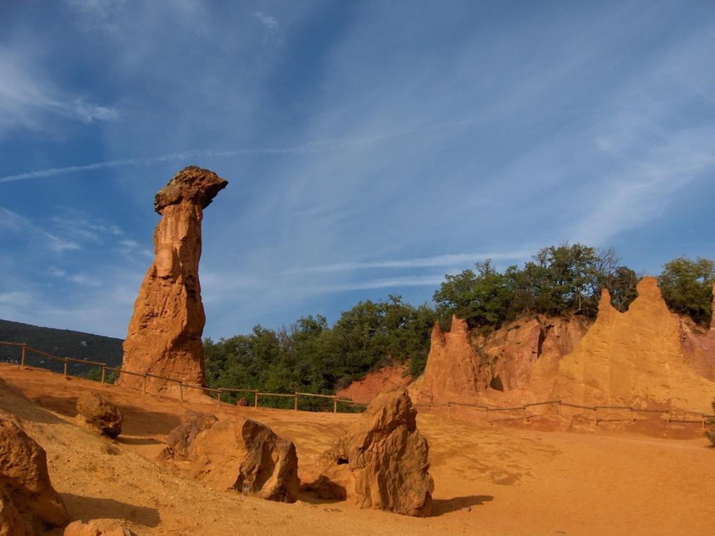 Domaine Les Chenes Blancs Hotel Saint-Saturnin-d'Apt Exterior foto